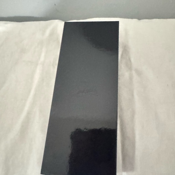 Christian Louboutin Rich Burgundy Lipstick - Picture 8 of 8